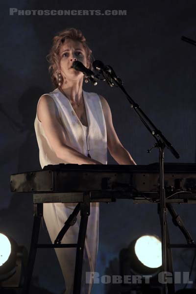 AGNES OBEL - 2017-05-14 - PARIS - Philharmonie de Paris 1 - 